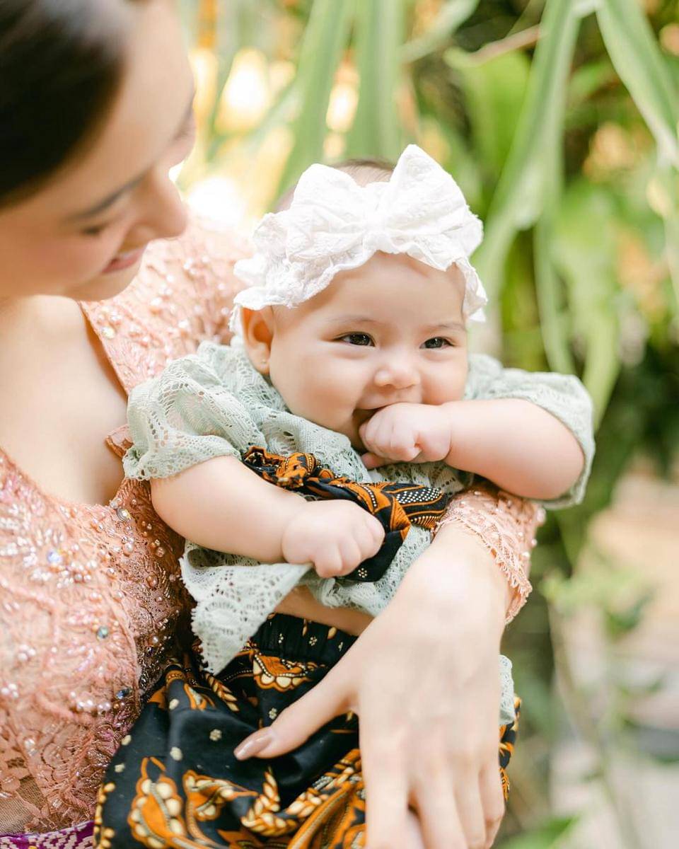 Instagram.com/laura_theux